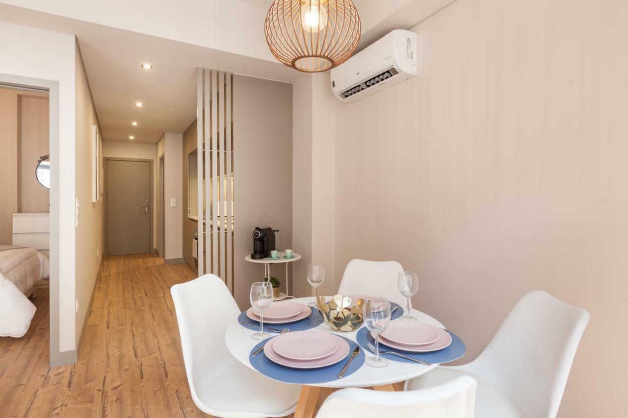 Sendme2Portugal: Santa Catarina Apartment Porto Bagian luar foto