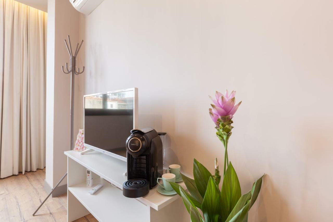 Sendme2Portugal: Santa Catarina Apartment Porto Bagian luar foto