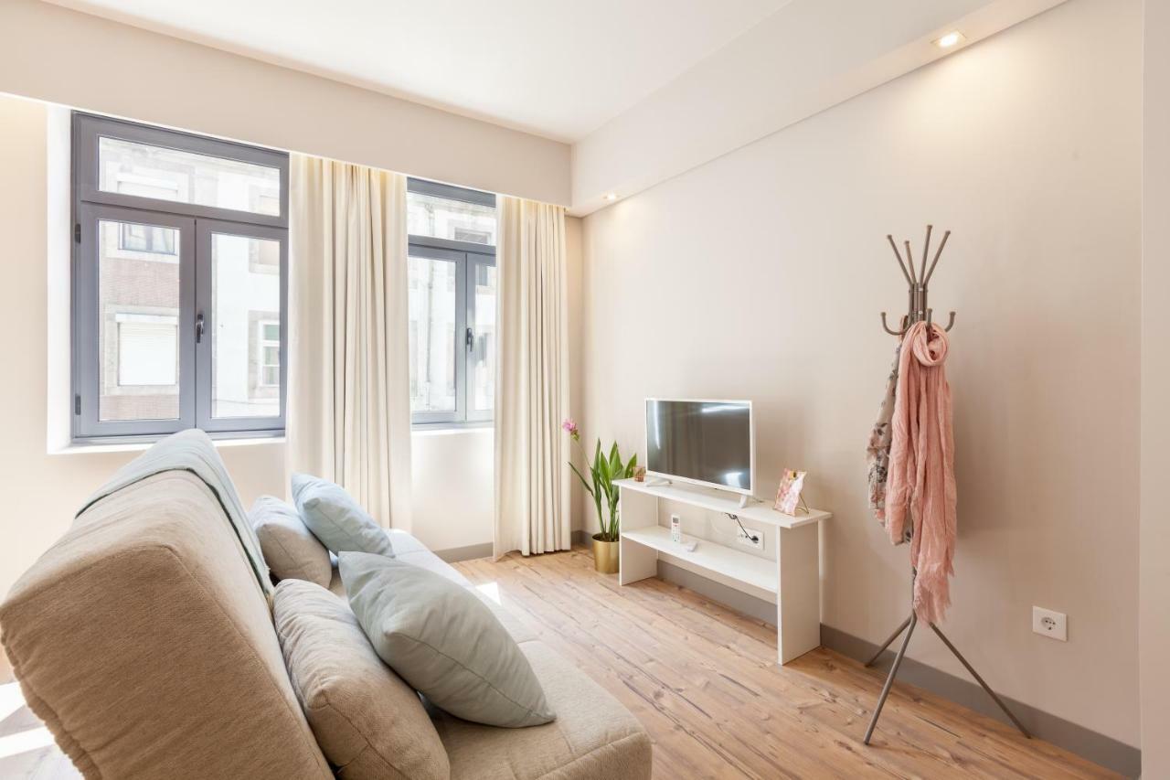 Sendme2Portugal: Santa Catarina Apartment Porto Bagian luar foto