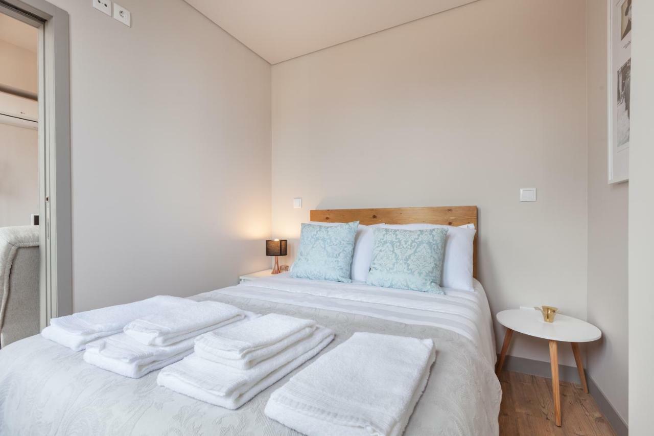 Sendme2Portugal: Santa Catarina Apartment Porto Bagian luar foto